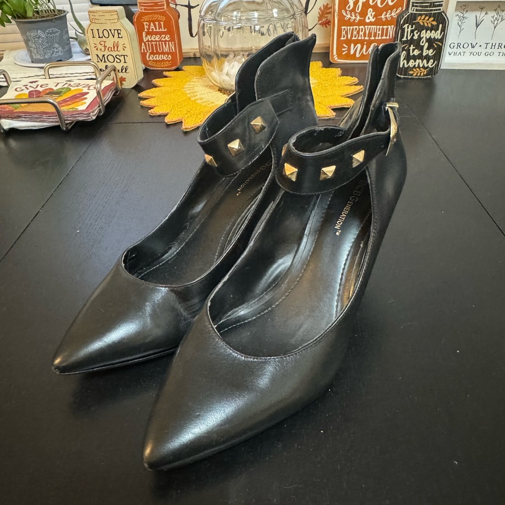 Bcbg heels
